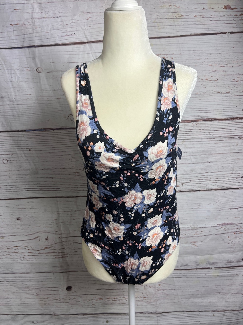American eagle outfitters large V neck Floral Bodysuit